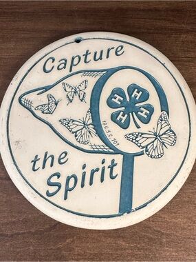 4H Capture The Spirit Seneca Ceramics Bread Bun Warmer Plaque Trivet Vintage